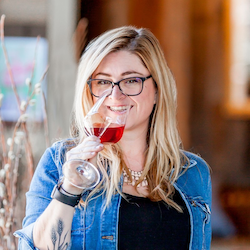 Marketers You Should Know: 16 Brilliant Thinkers to Follow on LinkedIn