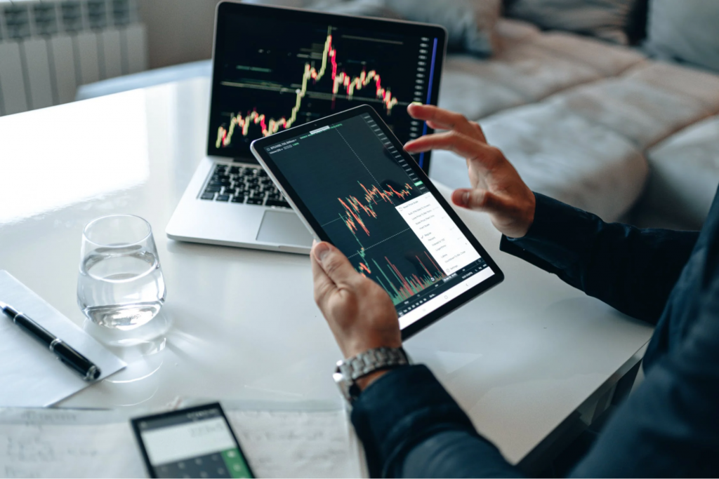 Data graphs to help with workforce optimization