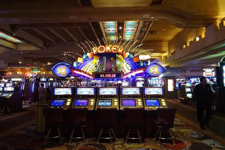 How Do Slot Machines Work?