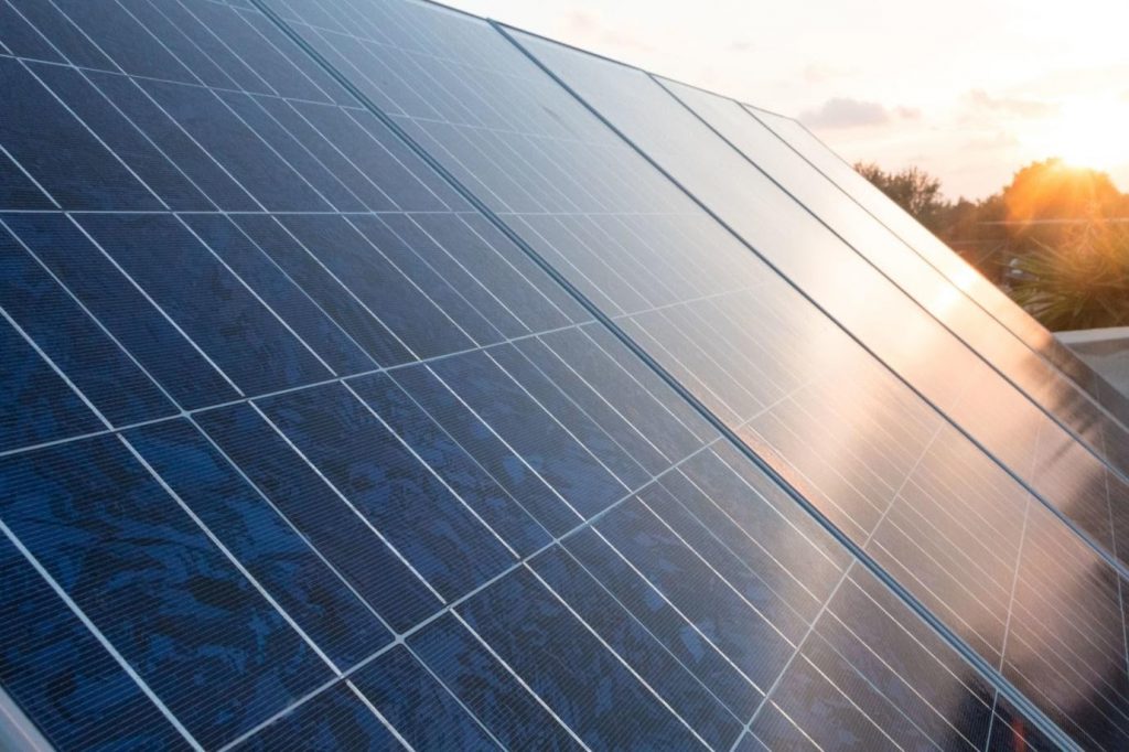 4 Things to Know About Commercial Solar