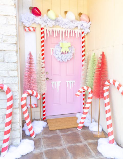 Top 5 Simple Front Door Christmas Decorations Ideas This Year