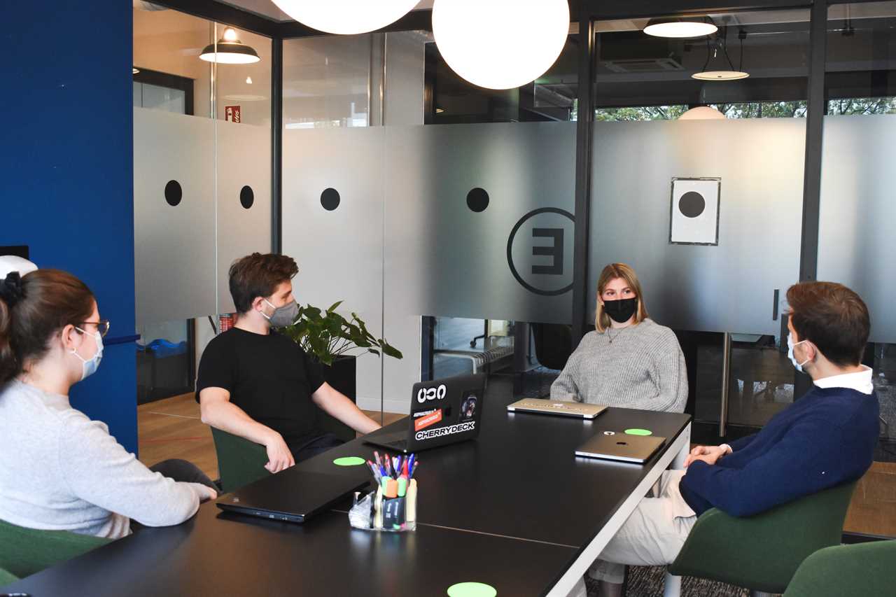 Benefits Of A Serviced Office In Winter