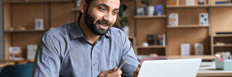 Pitching Investors Over Zoom: 9 Practical Tips for Startup Founders