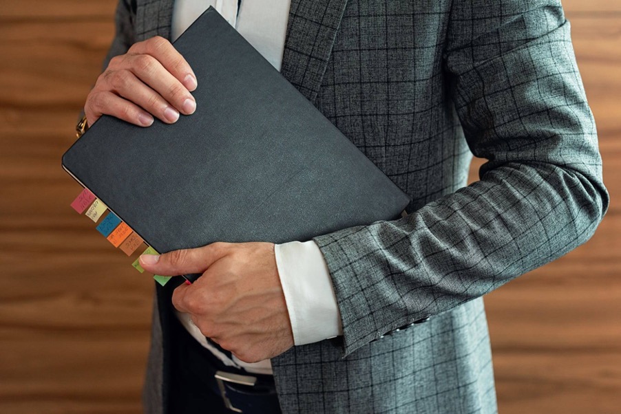 Top Investment Tips in the Digital Age