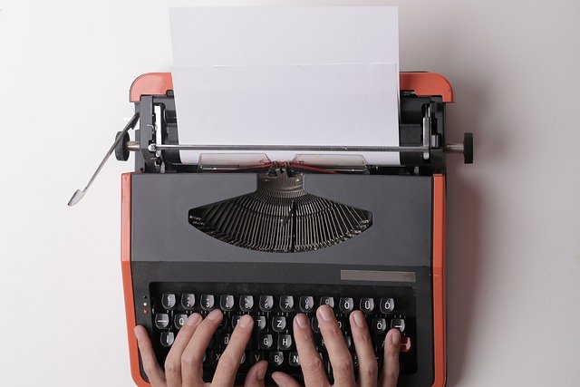 8 Aspects to Consider When Looking for a Sales Copywriting Software