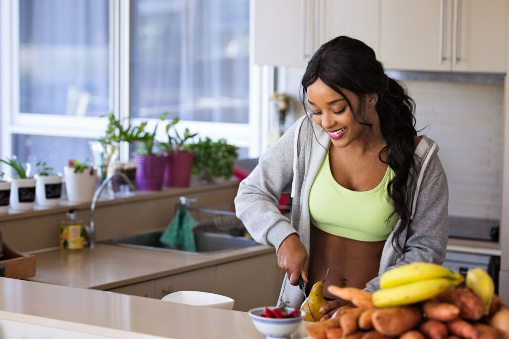 How to Maintain Healthy Eating while Living on Campus