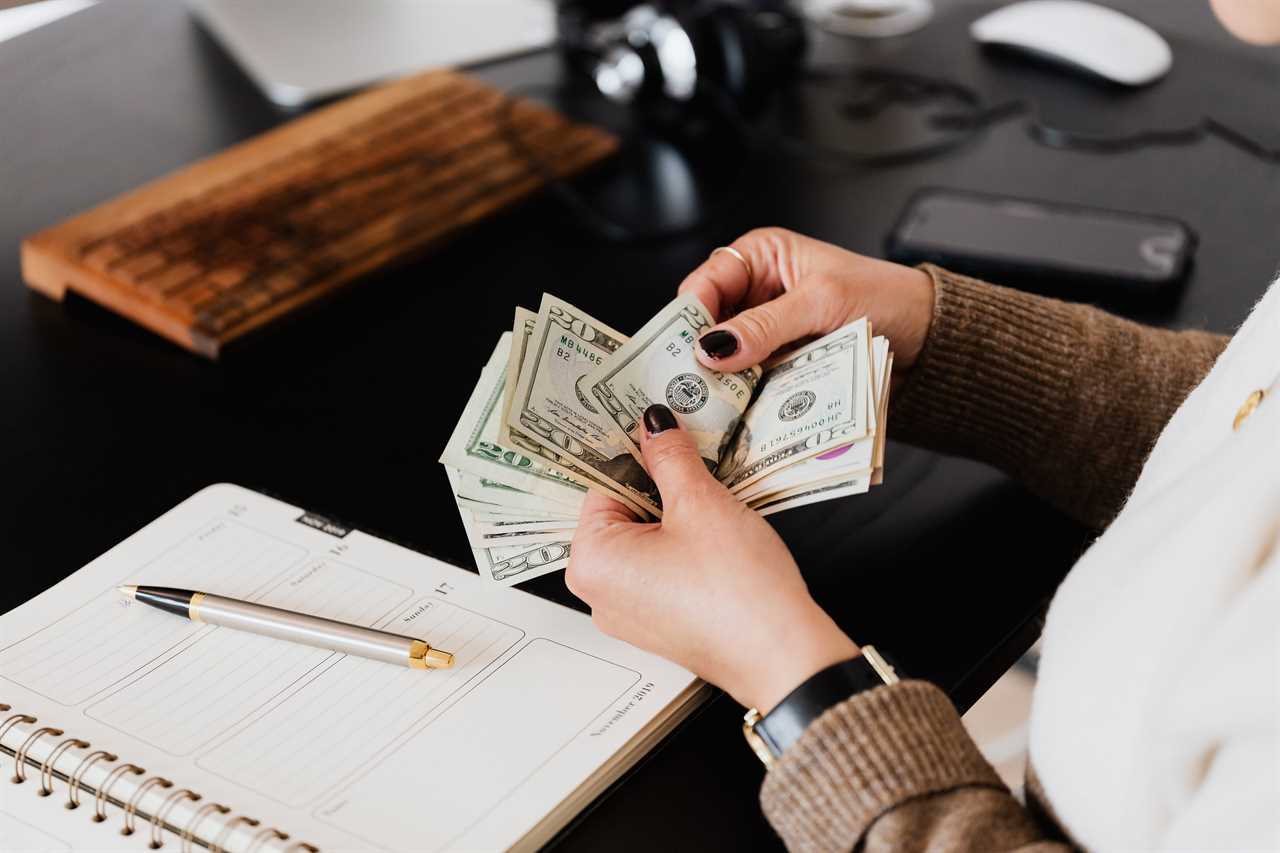 How is child support calculated in Indiana?