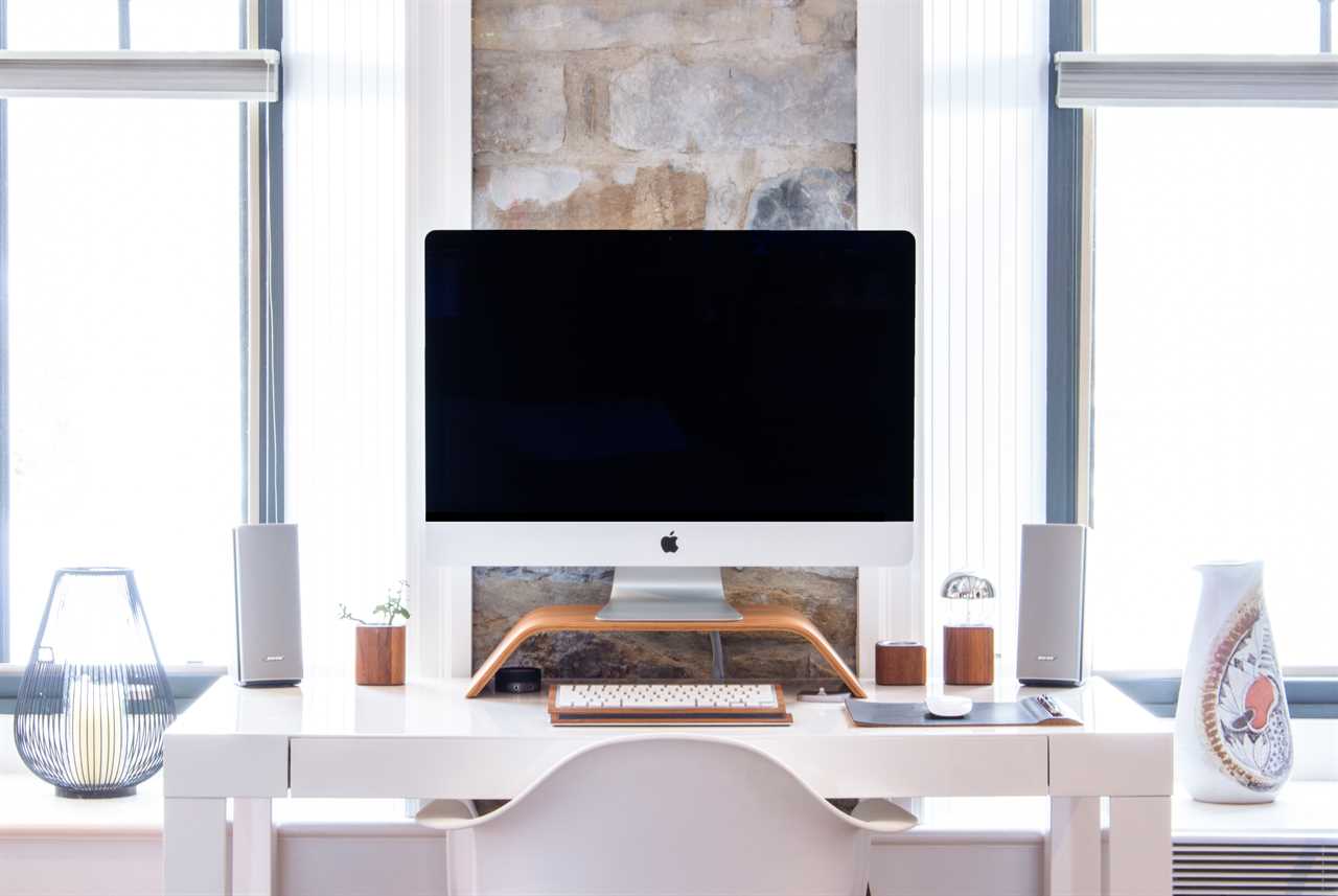 Update Your Desk with a Hutch