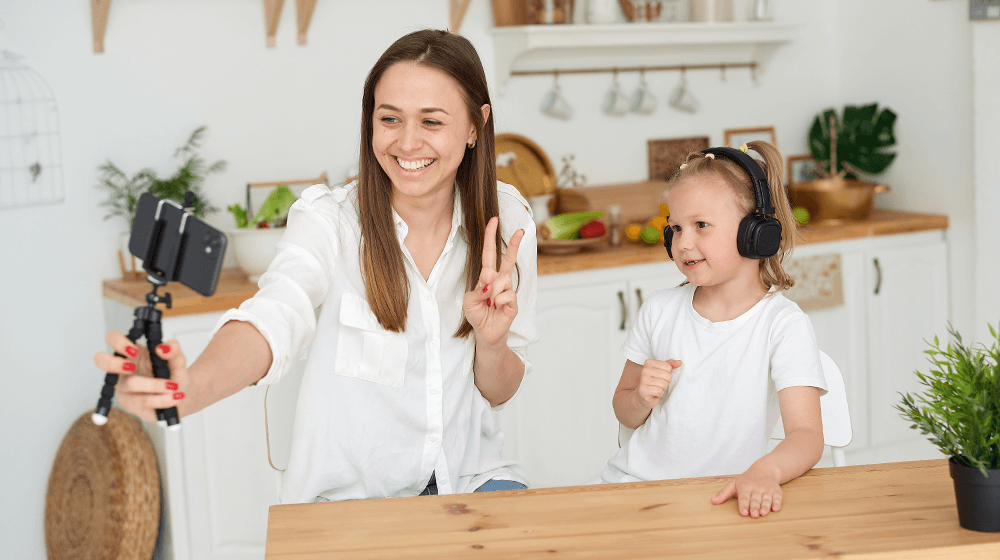 top mom influencers
