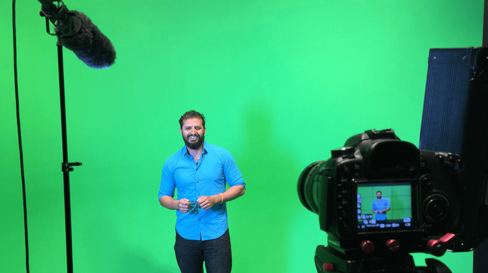 how to use a green screen