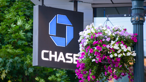 How to Buy Stocks with Chase Bank