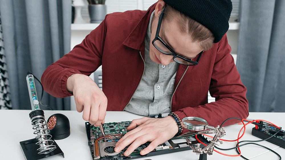 apple expands self-service repair