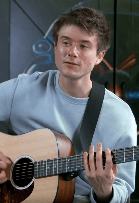 Perfect guide on Alec Benjamin’s tour?
