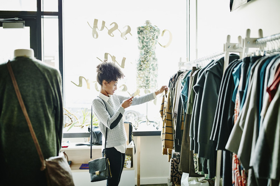Bridging the Gap: 5 Online-to-Offline Retail Innovations Reviving the Store