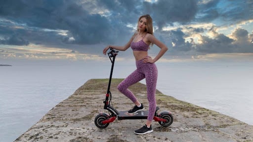 Varla Scooter Calls for Going Green on World Car Free Day 
