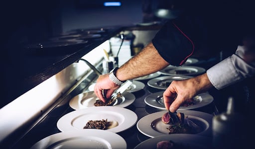 Restaurant Jobs 2022: Top 8 Upcoming Careers You Must Know (& Their Requirements)