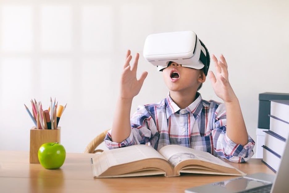 Content Creation in Virtual Reality Course