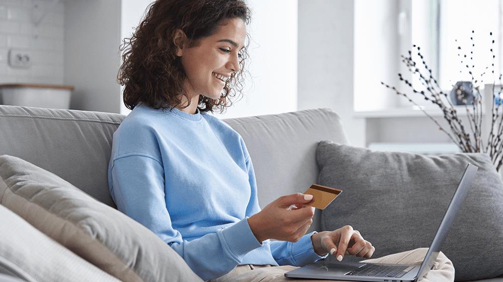 cyber monday online sales set record high
