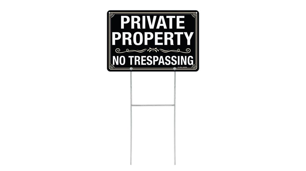 GicnKeuz No Trespassing Signs Private Property Sign