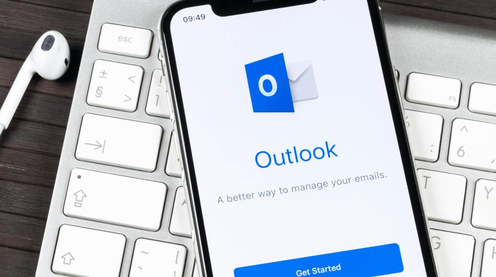 how to recall an email in outlook