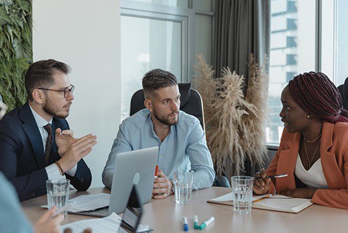 Keep your team organized with Sling