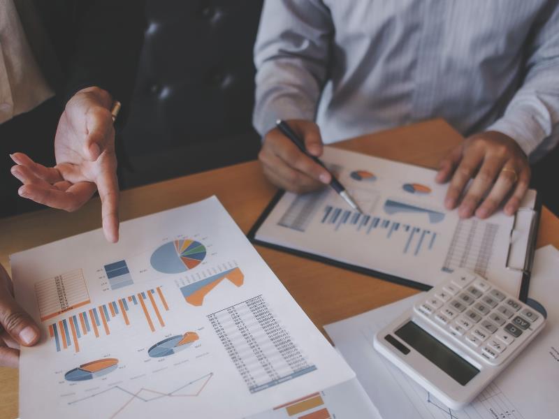 how to become a financial planner
