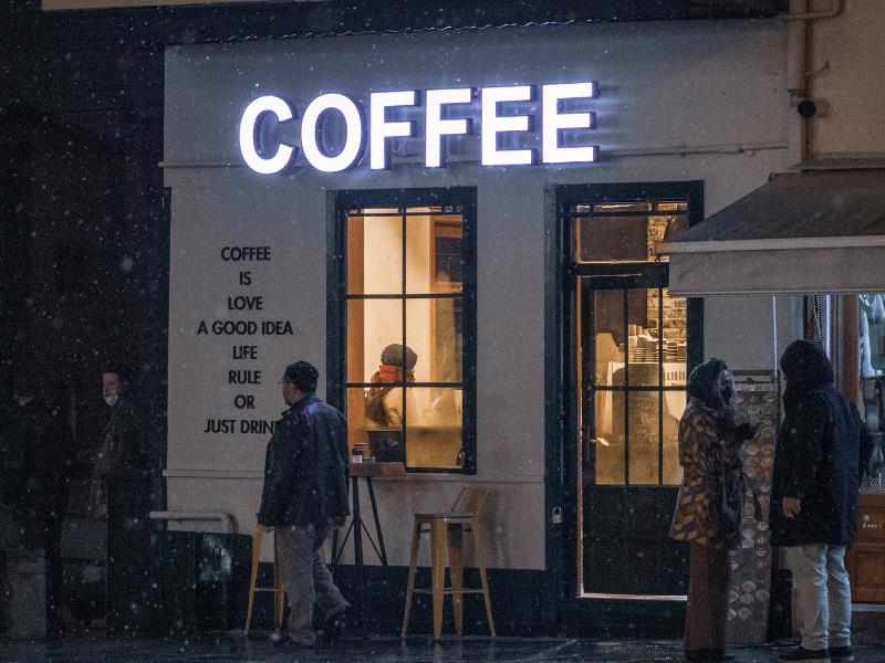 how to open a coffee shop