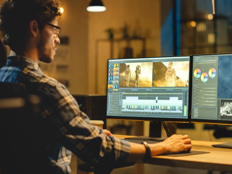 how to become a videographer