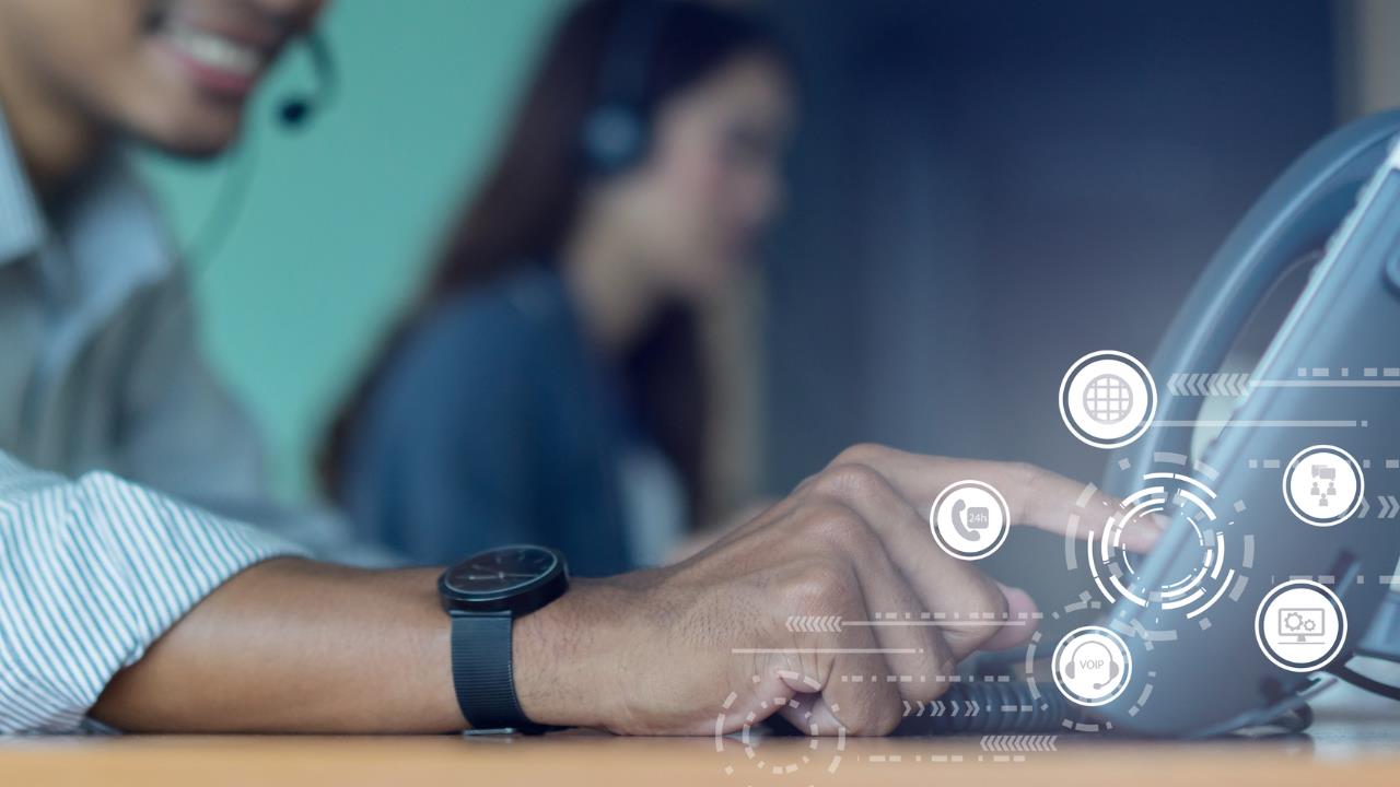 What is a Virtual Employee? The Pros and Cons of Hiring Them