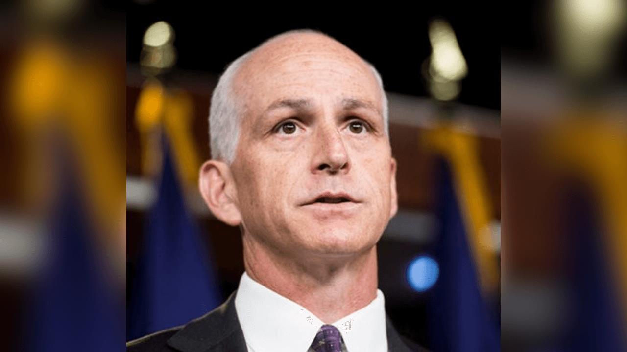 how congressman adam smith got over chronic pain and anxiety