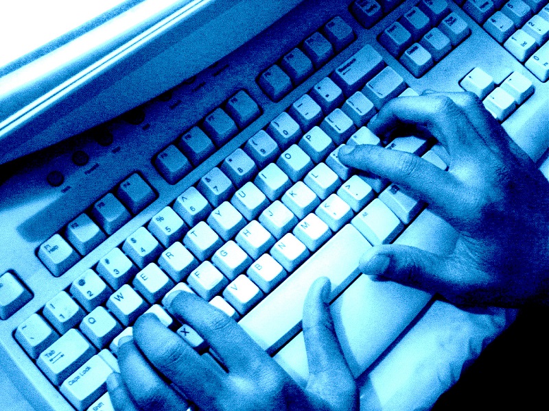 10 Ways To Tell If Someone Is Cyberstalking You