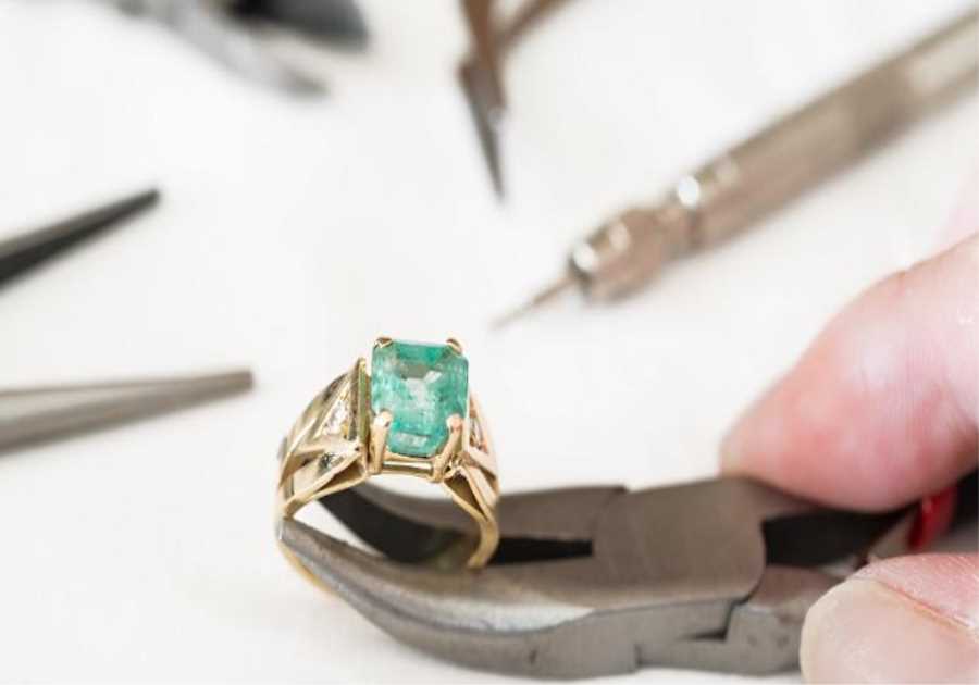 Personalized Perfection: 7 Tips for Choosing Meaningful Custom Jewelry
