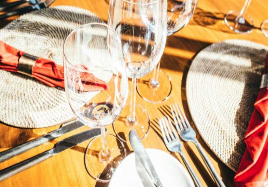 Which Fork? And 12 Other Things You Should Know About Fine Dining