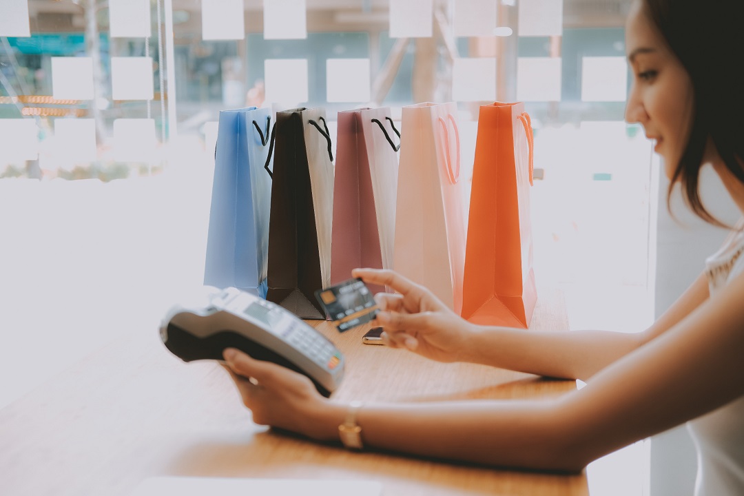 9 Bargain Hunting Strategies for Scoring Big Savings
