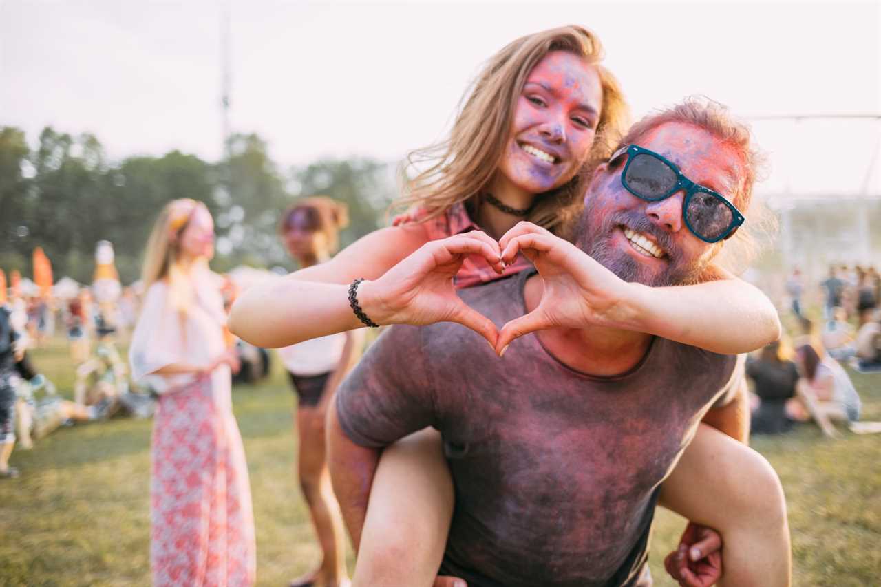 couple at festival